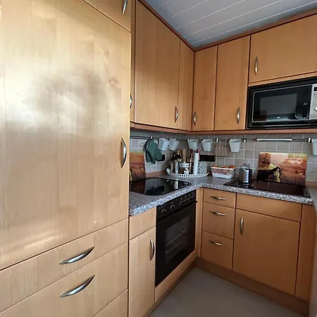 Lines To Huus Strandnah Bei & Grossenbrode *