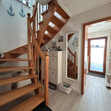 Lines To Huus Strandnah Bei & Grossenbrode