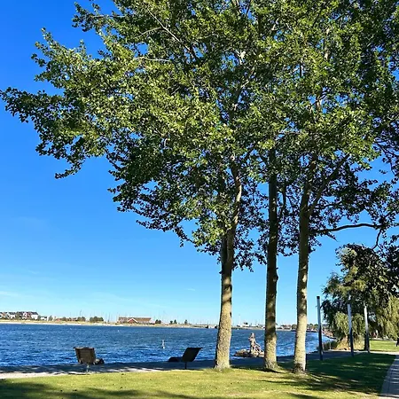 Lines To Huus Strandnah Bei & Grossenbrode *