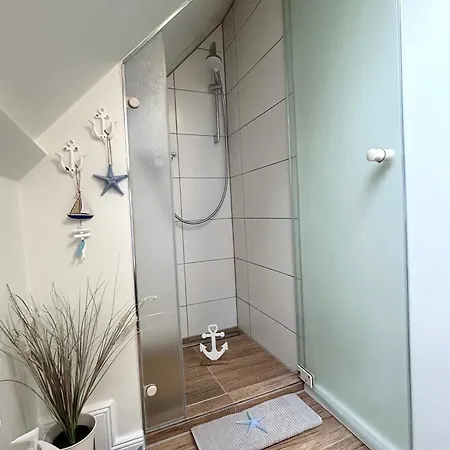 Lines To Huus Strandnah Bei & Grossenbrode *